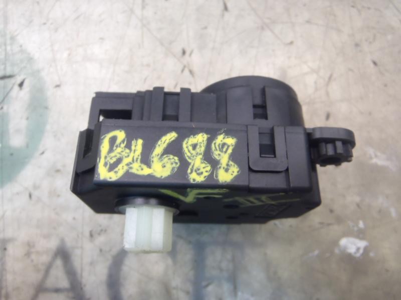 Recambio de motor apertura trampillas climatizador para renault scenic ii dynamique referencia OEM IAM   