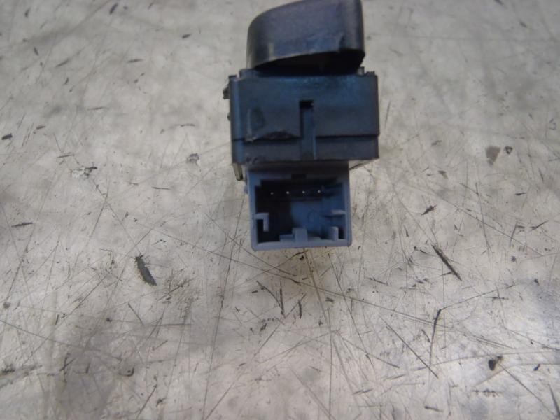 Recambio de mando elevalunas delantero derecho para volkswagen polo (9n3) advance referencia OEM IAM   