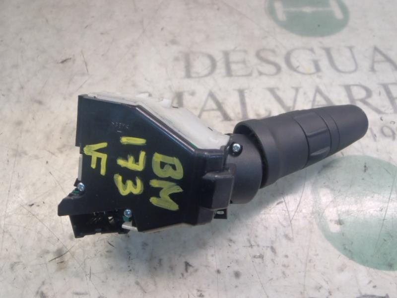 Recambio de mando limpia para nissan cabstar 2.5 d f24.25.35.13 referencia OEM IAM   