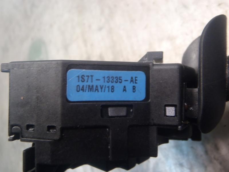 Recambio de mando intermitentes para ford fiesta (cbk) ambiente referencia OEM IAM   