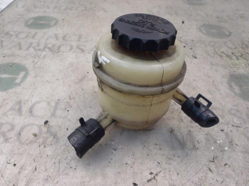 Recambio de deposito servo para kia shuma ii 1.6 ls berlina portón referencia OEM IAM   