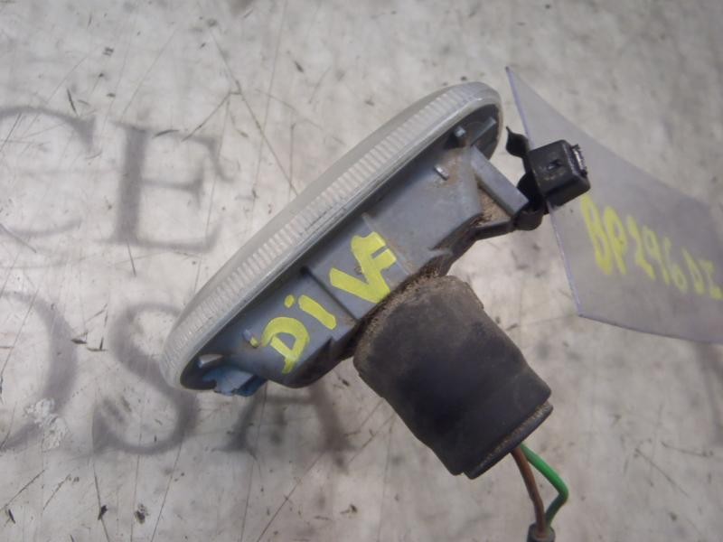 Recambio de piloto lateral izquierdo para audi rs 6 berlina (4b4) rs 6 berlina referencia OEM IAM 8E0949127  