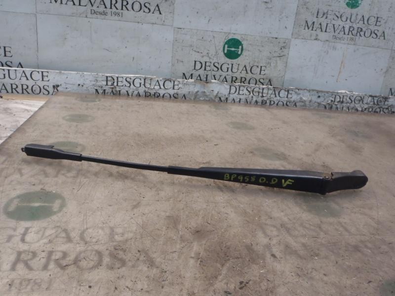 Recambio de brazo limpia delantero derecho para opel zafira b energy referencia OEM IAM   