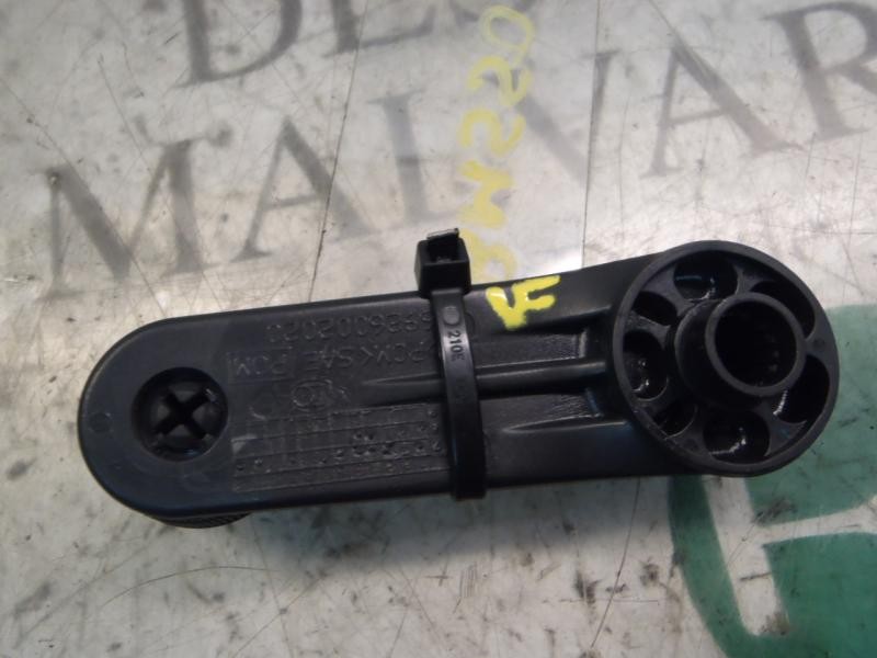 Recambio de maneta elevalunas trasera derecha para toyota yaris (ksp9/scp9/nlp9) blue referencia OEM IAM 6926002020B2  