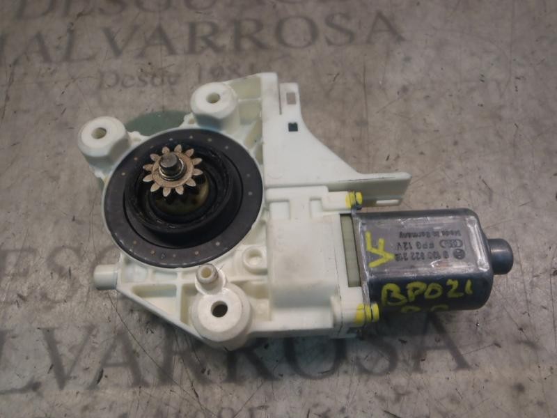 Recambio de motor elevalunas delantero derecho para ford focus berlina (cap) ghia referencia OEM IAM   