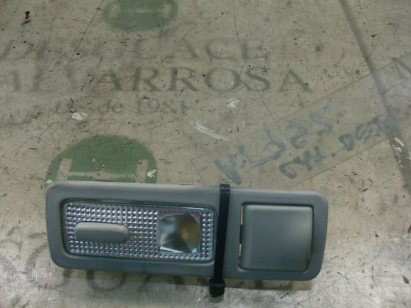 Recambio de piloto interior para peugeot 307 break/sw (s2) xs referencia OEM IAM   