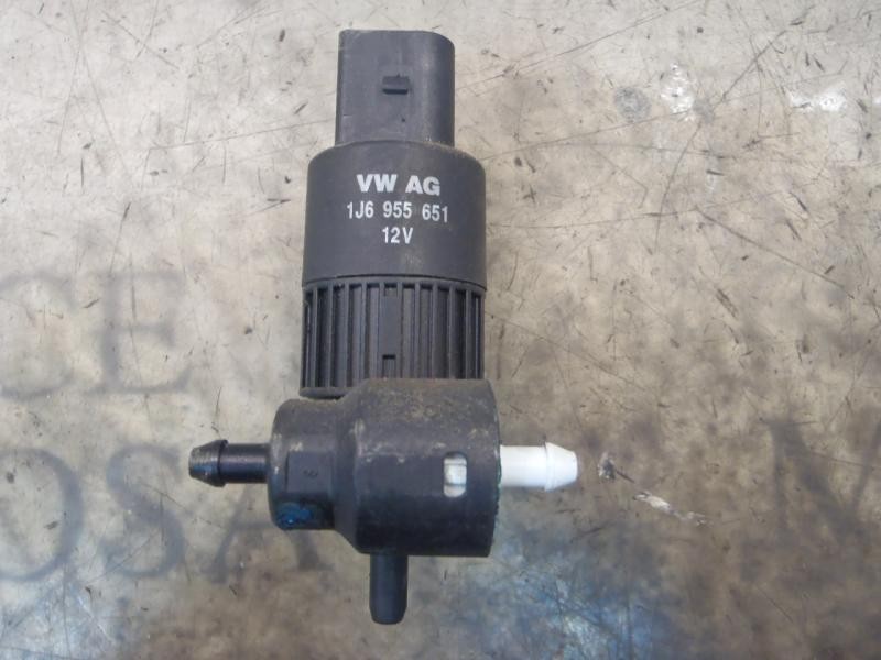 Recambio de bomba limpia para volkswagen polo berlina (6n2) conceptline referencia OEM IAM   