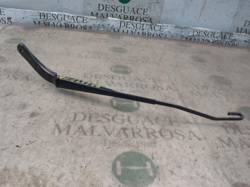 Recambio de brazo limpia delantero izquierdo para renault megane ii berlina 5p confort authentique referencia OEM IAM   