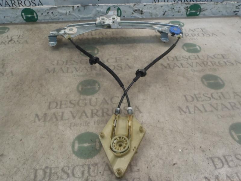 Recambio de elevalunas trasero izquierdo para renault megane iii berlina 5 p expression referencia OEM IAM 827210003R  