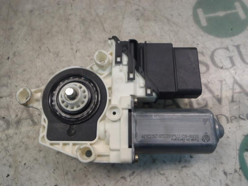 Recambio de motor elevalunas trasero derecho para seat leon (1m1) signo referencia OEM IAM   