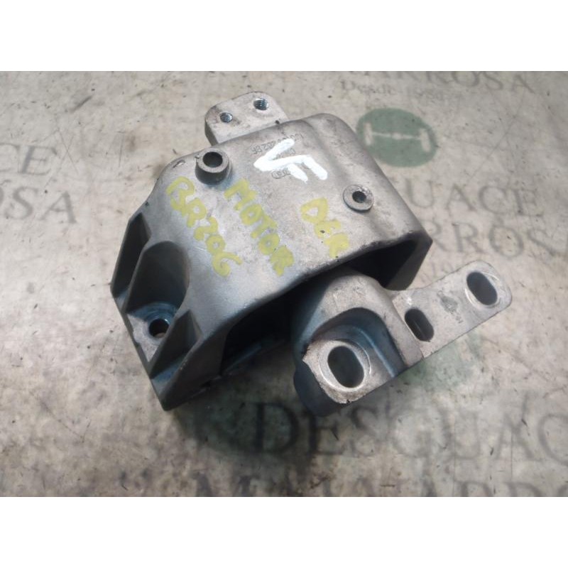 Recambio de soporte motor derecho para volkswagen bora berlina (1j2) highline referencia OEM IAM 1J0199262BF  