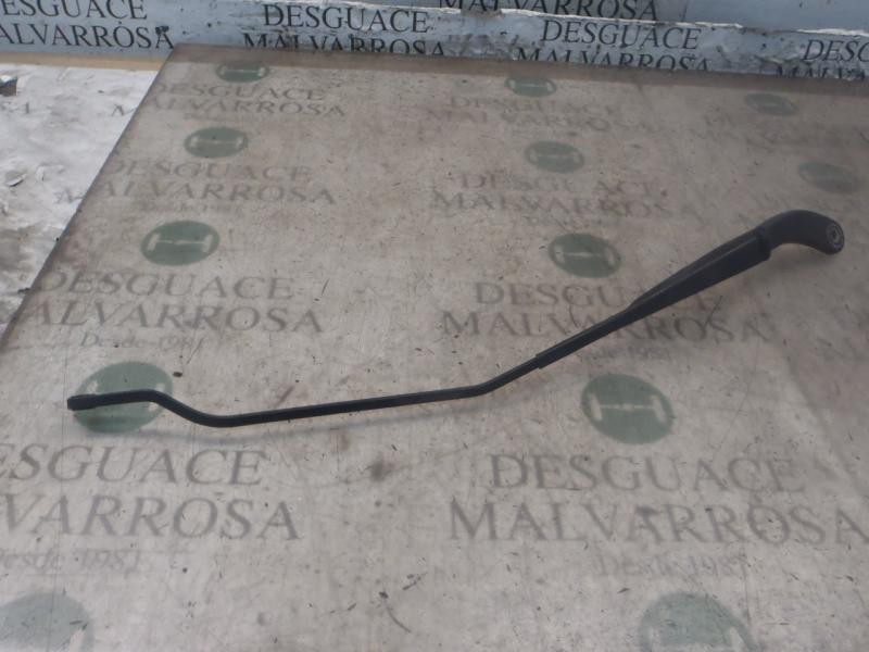 Recambio de brazo limpia delantero derecho para renault megane ii familiar authentique confort referencia OEM IAM   