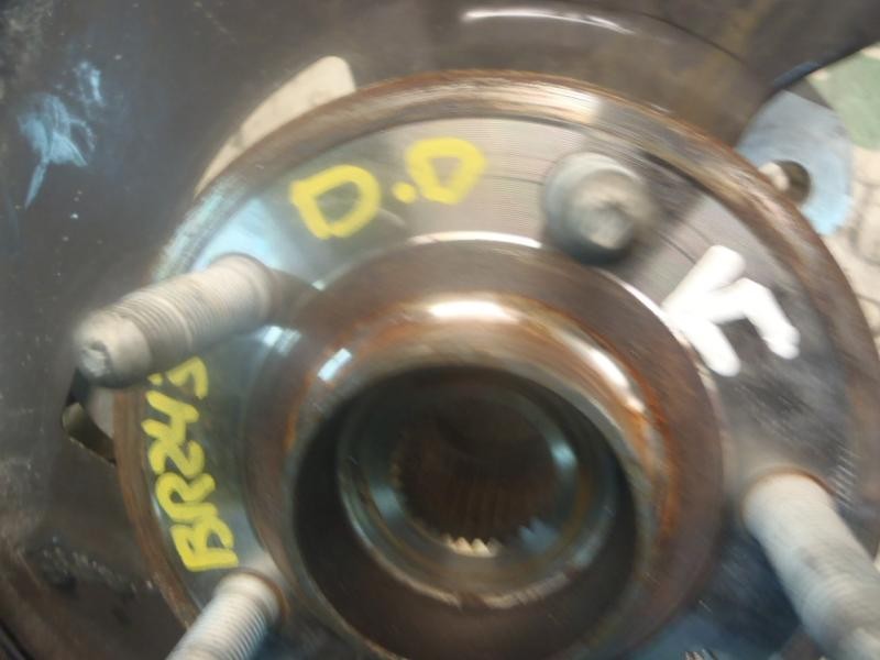 Recambio de mangueta delantera derecha para opel insignia berlina sport 4x4 referencia OEM IAM 13219081  