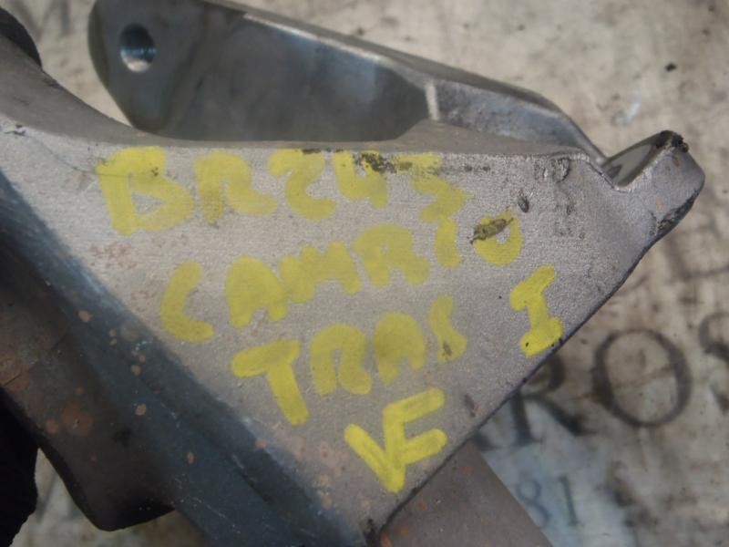 Recambio de soporte cambio para opel insignia berlina sport 4x4 referencia OEM IAM 13228287  