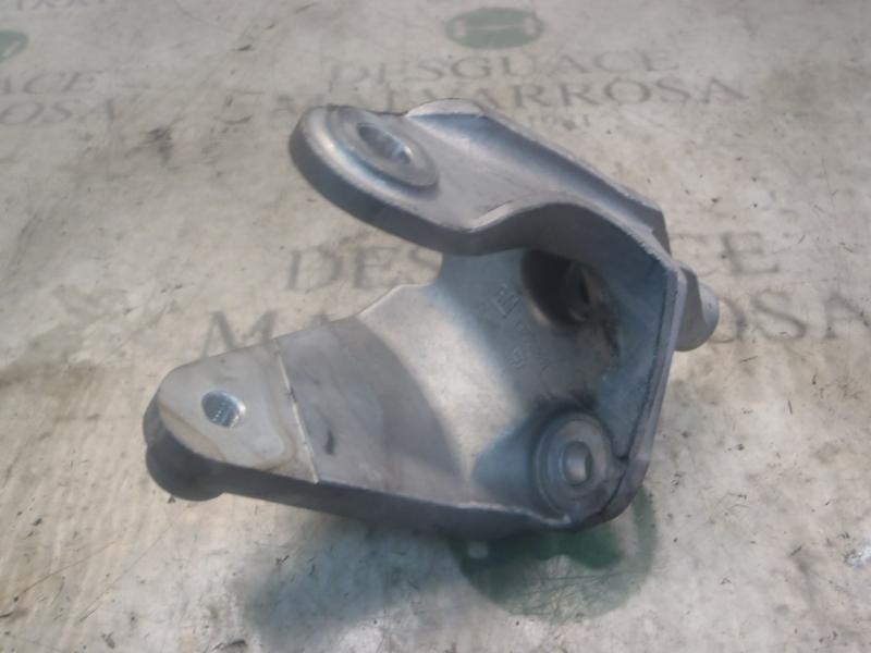 Recambio de soporte cambio para opel insignia berlina sport 4x4 referencia OEM IAM 13228287  