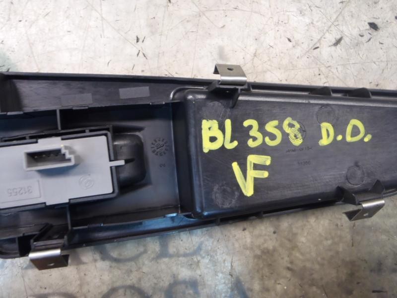 Recambio de mando elevalunas delantero derecho para fiat linea (110) emotion referencia OEM IAM 735442326  