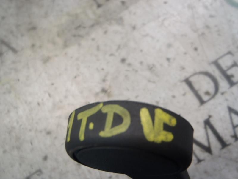 Recambio de maneta elevalunas trasera derecha para ford focus berlina (cap) trend referencia OEM IAM   