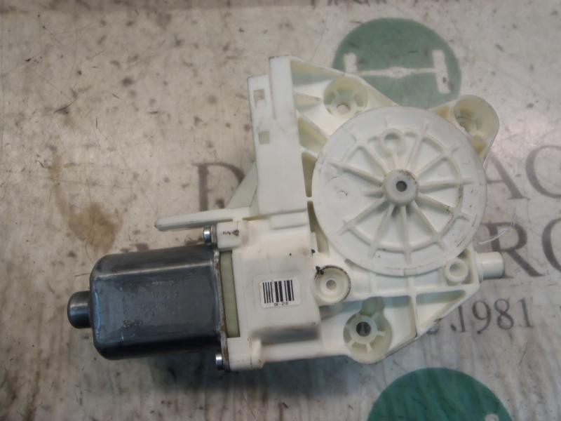 Recambio de motor elevalunas delantero derecho para ford focus berlina (cap) trend referencia OEM IAM   