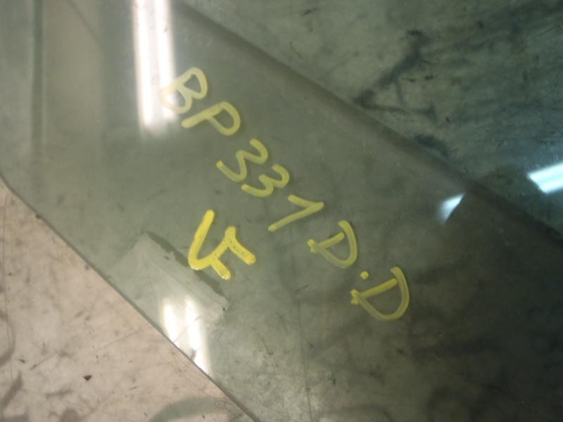 Recambio de cristal puerta delantero derecho para ford focus berlina (cap) trend referencia OEM IAM   