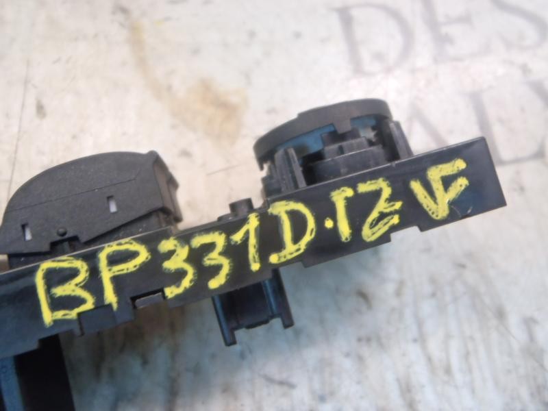 Recambio de mando elevalunas delantero izquierdo para ford focus berlina (cap) trend referencia OEM IAM   