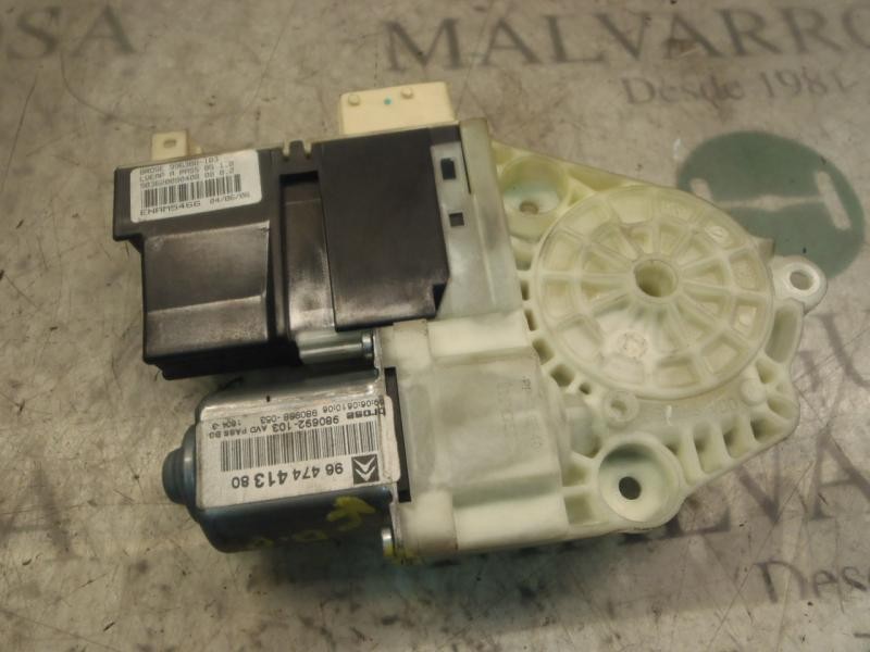 Recambio de motor elevalunas delantero derecho para citroën c4 berlina lx referencia OEM IAM 9222AV  
