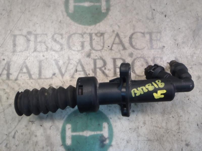 Recambio de bombin embrague para citroën c4 berlina lx referencia OEM IAM 218295  