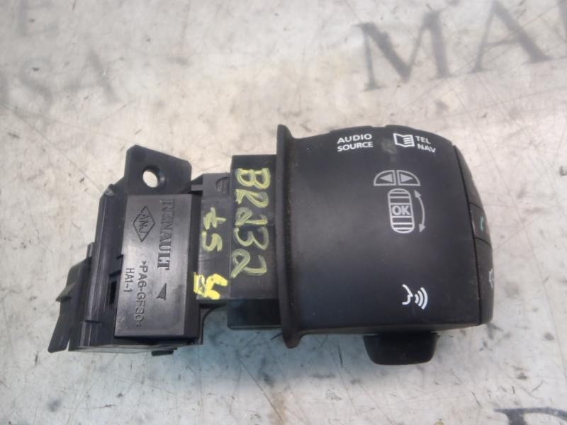 Recambio de modulo electronico para renault megane iii berlina 5 p expression referencia OEM IAM 255520014R 255520014RA 