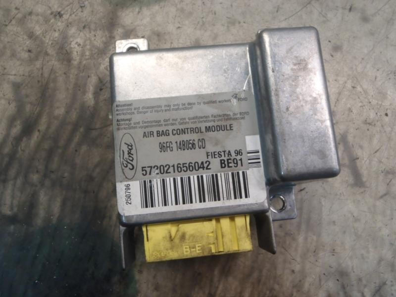 Recambio de centralita airbag para ford fiesta berlina básico referencia OEM IAM   