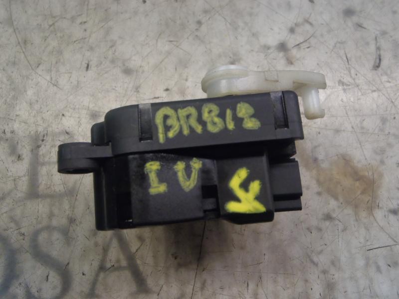 Recambio de motor apertura trampillas climatizador para citroën c4 berlina lx referencia OEM IAM 6447RZ  