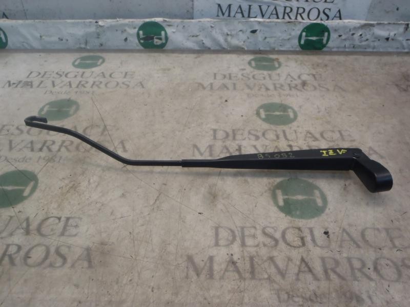 Recambio de brazo limpia delantero izquierdo para citroën c3 1.4 hdi exclusive referencia OEM IAM   