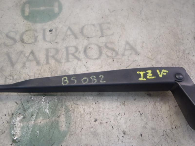 Recambio de brazo limpia delantero izquierdo para citroën c3 1.4 hdi exclusive referencia OEM IAM   