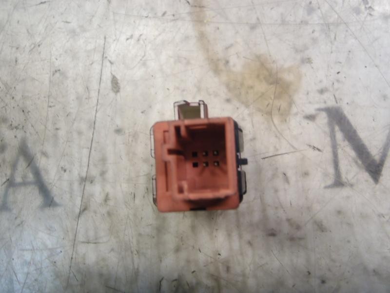 Recambio de warning para citroën c4 berlina lx referencia OEM IAM 6554GT  