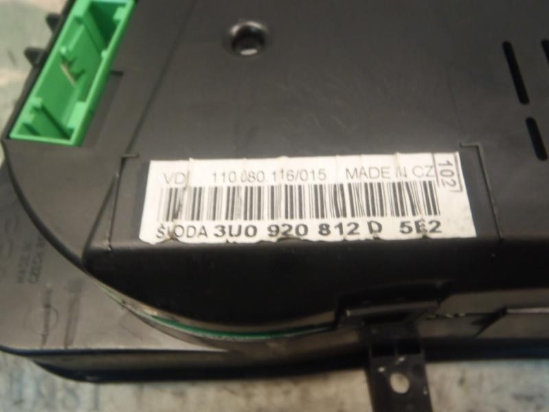 Recambio de cuadro instrumentos para skoda superb (3u4) classic referencia OEM IAM 3U0920812DKD0  