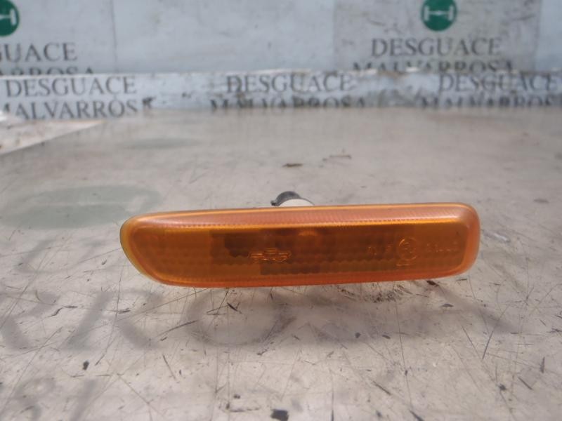 Recambio de piloto lateral izquierdo para bmw serie 3 berlina (e46) 320d referencia OEM IAM 63138370719  