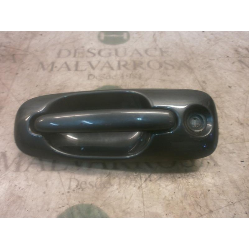 Recambio de maneta exterior delantera izquierda para chrysler voyager (rg) 2.5 crd lx referencia OEM IAM   