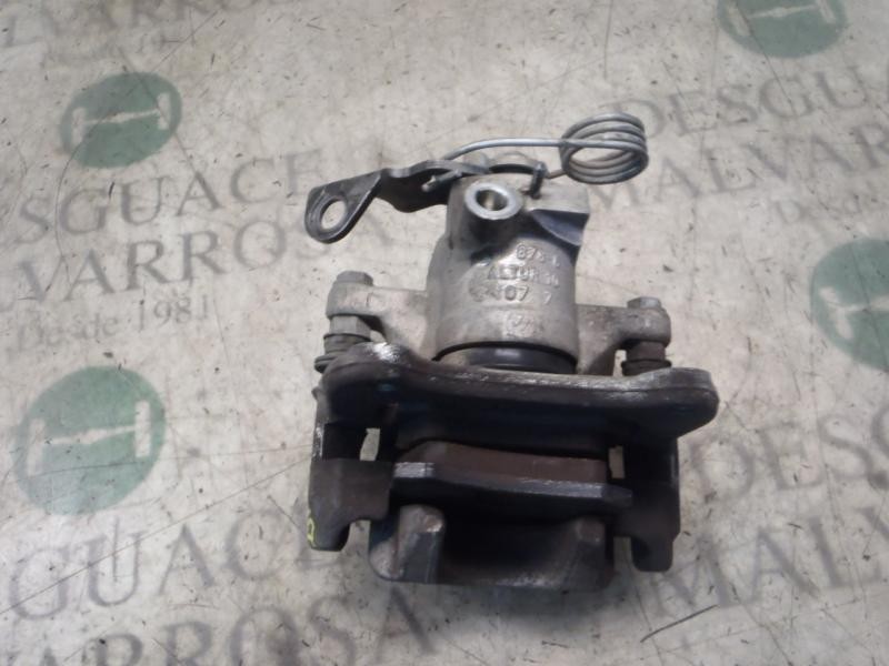 Recambio de pinza freno trasera derecha para skoda superb (3u4) classic referencia OEM IAM 8E0615424  