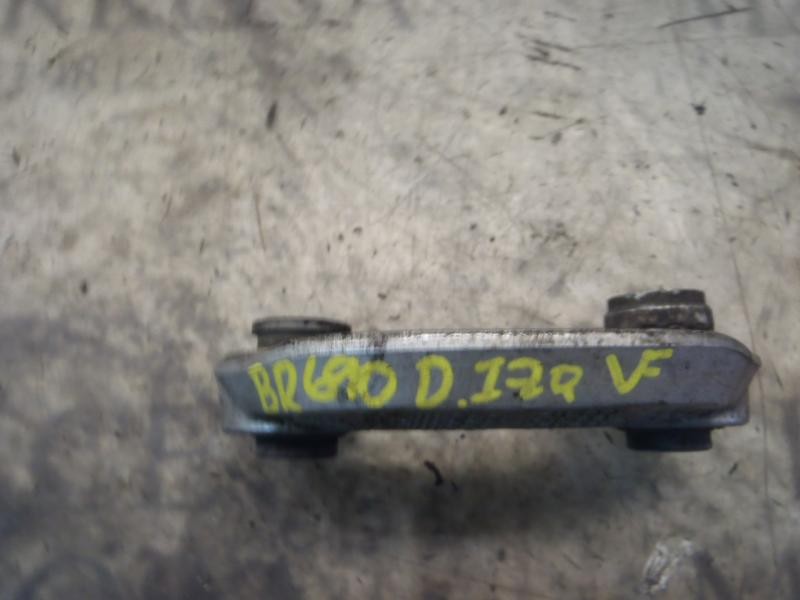 Recambio de tirante delantero izquierdo para skoda superb (3u4) classic referencia OEM IAM 8D0411317D  