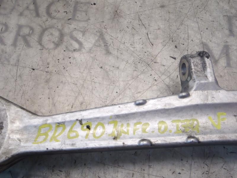 Recambio de brazo suspension inferior delantero izquierdo para skoda superb (3u4) classic referencia OEM IAM 4B0407151  