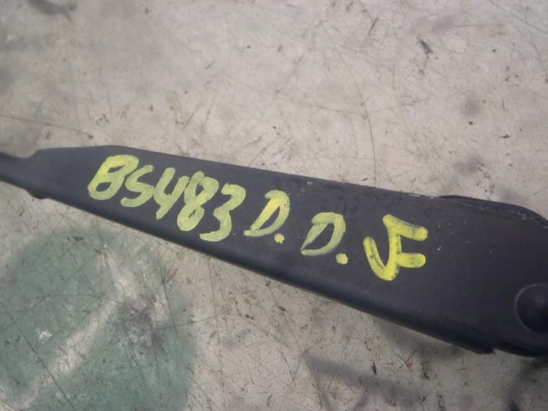 Recambio de brazo limpia delantero derecho para peugeot partner (s2) combiespace referencia OEM IAM   