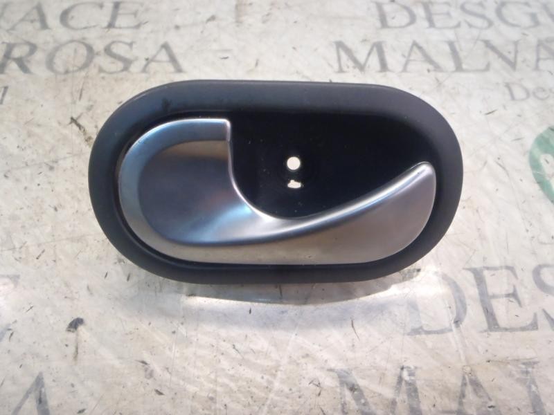 Recambio de maneta interior delantera izquierda para renault clio iii exception referencia OEM IAM   