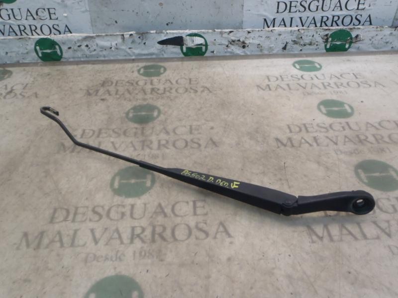 Recambio de brazo limpia delantero derecho para nissan micra (k12e) acenta referencia OEM IAM   