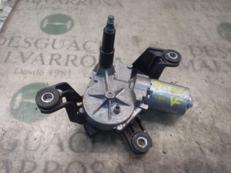 Recambio de motor limpia trasero para opel astra h berlina cosmo referencia OEM IAM   