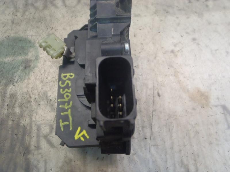 Recambio de cerradura puerta trasera izquierda para opel corsa d cosmo referencia OEM IAM   