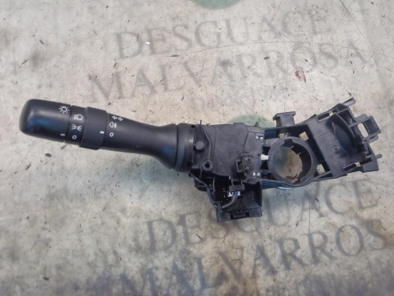 Recambio de mando luces para toyota yaris active referencia OEM IAM   