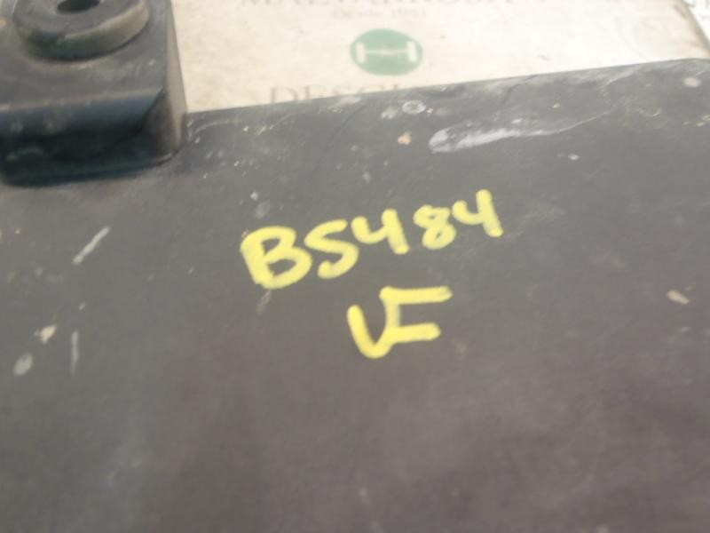 Recambio de filtro aire para kia carens 2.0 crdi lx monovolumen referencia OEM IAM   