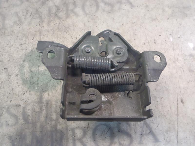 Recambio de cerradura capot para kia carens 2.0 crdi lx monovolumen referencia OEM IAM   