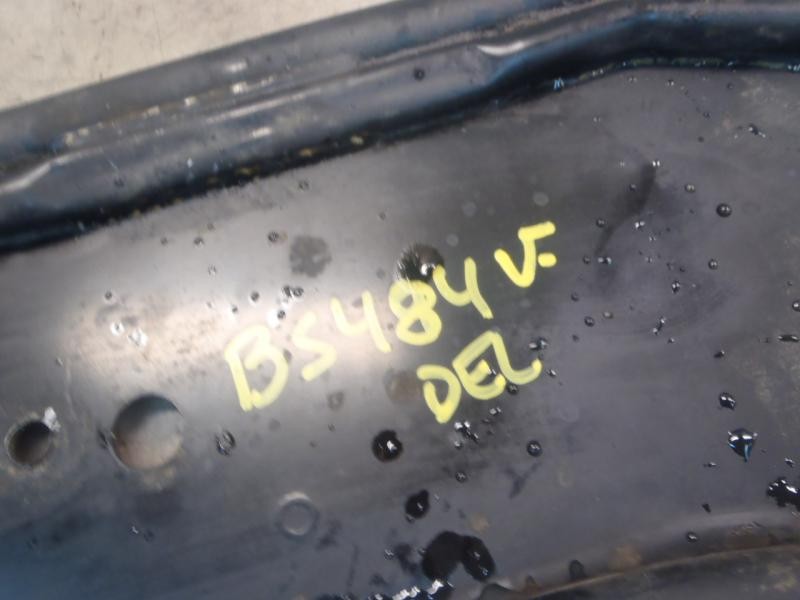 Recambio de travesaño inferior para kia carens 2.0 crdi lx monovolumen referencia OEM IAM   