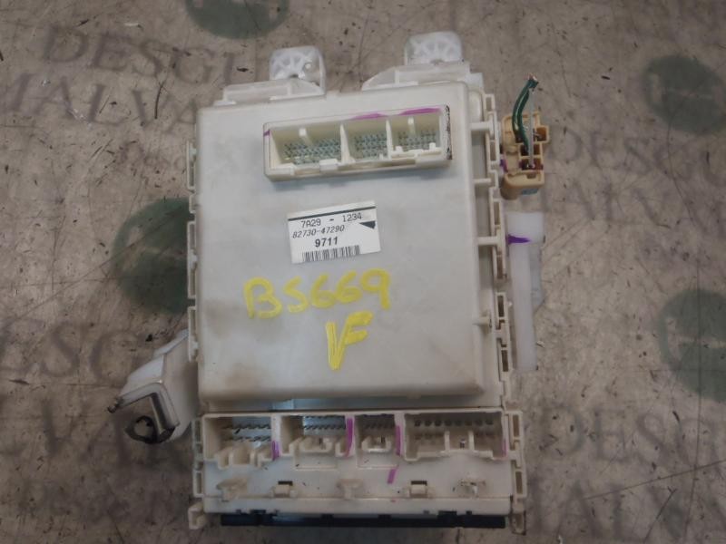Recambio de caja reles / fusibles para toyota prius (nhw20) sol referencia OEM IAM 8273047340 8273047290 