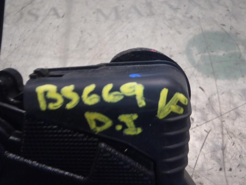 Recambio de cerradura puerta delantera izquierda para toyota prius (nhw20) sol referencia OEM IAM 6904047081  