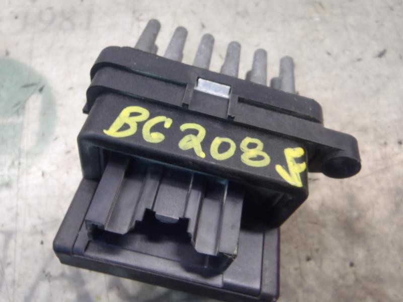 Recambio de resistencia calefaccion para ford focus berlina (cap) ambiente (d) referencia OEM IAM   